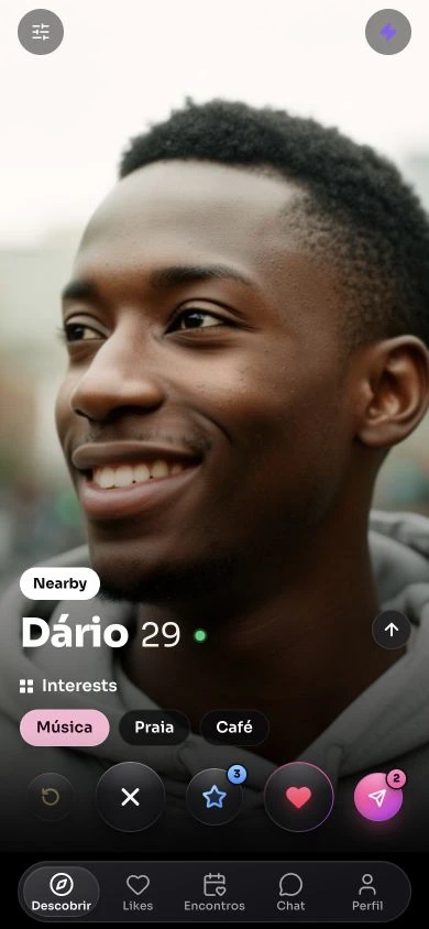 Captura mobile da interface real de Descobrir da Hunie, com perfil de demonstração